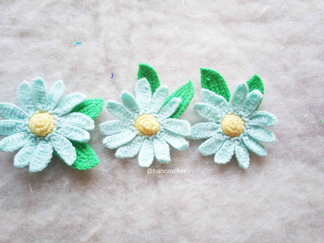 Bancrochet ดอกดาวกระจาย Sulfur Cosmos flowers สีฟ้าอ่อน 3 นิ้ว