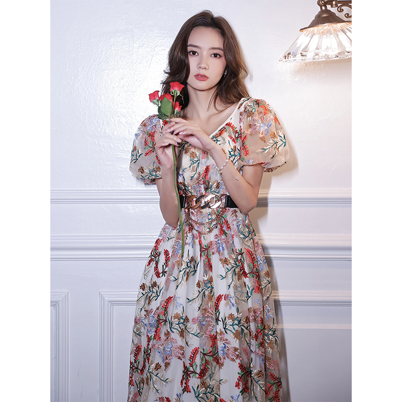 ชุดราตรี ชุดราตรีสวยหรู แบบ ทันสมัย Evening dress
