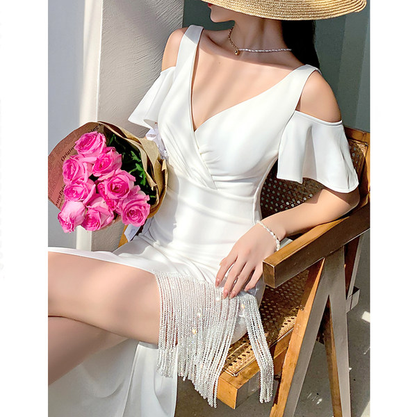 ชุดราตรี ชุดราตรีสวยหรู แบบ ทันสมัย Evening dress