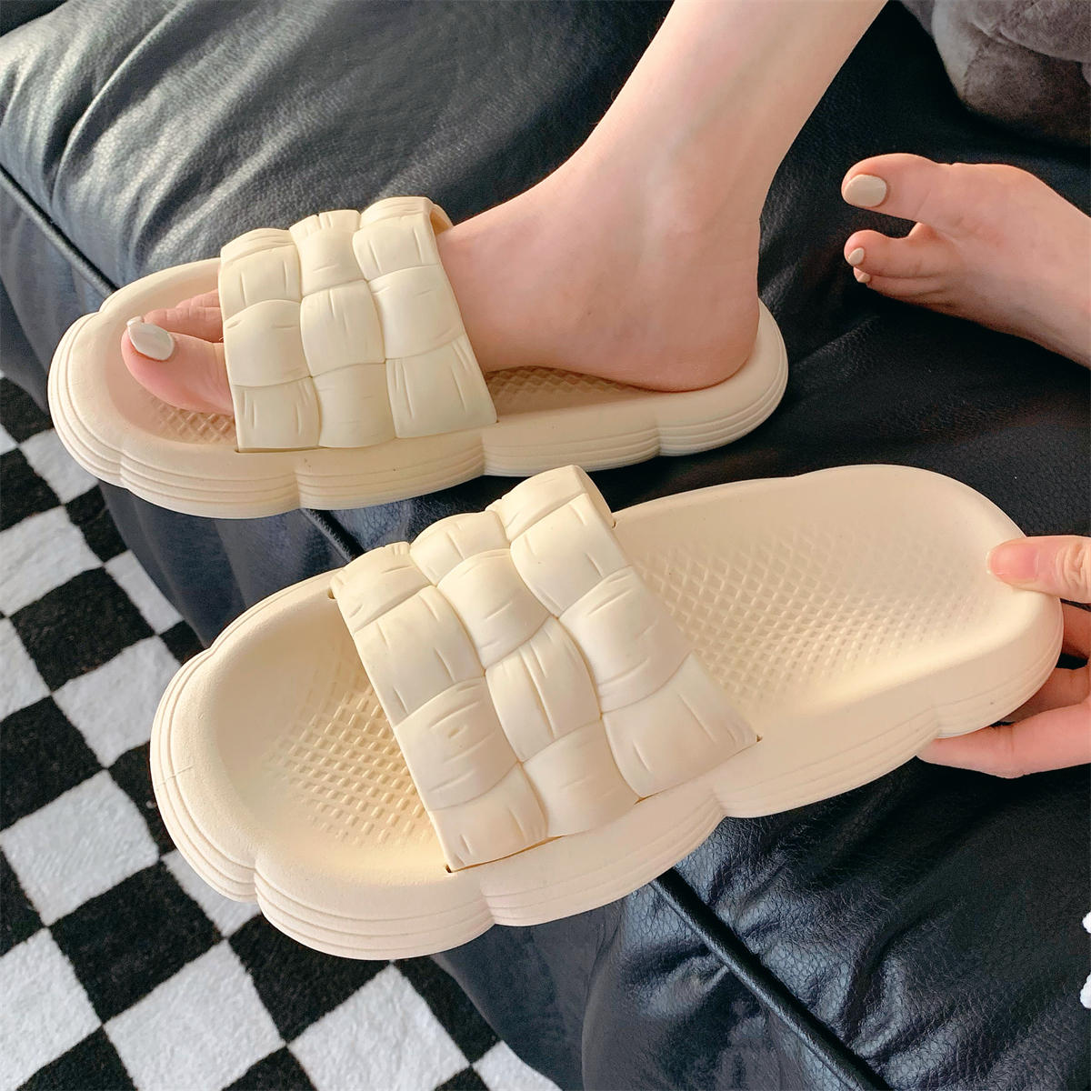 รองเท้าแตะผู้หญิง ใส่ในบ้าน By.Thin strips