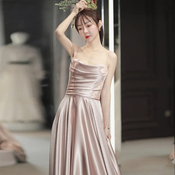 ชุดราตรี ชุดราตรีสวยหรู แบบ ทันสมัย Evening dress