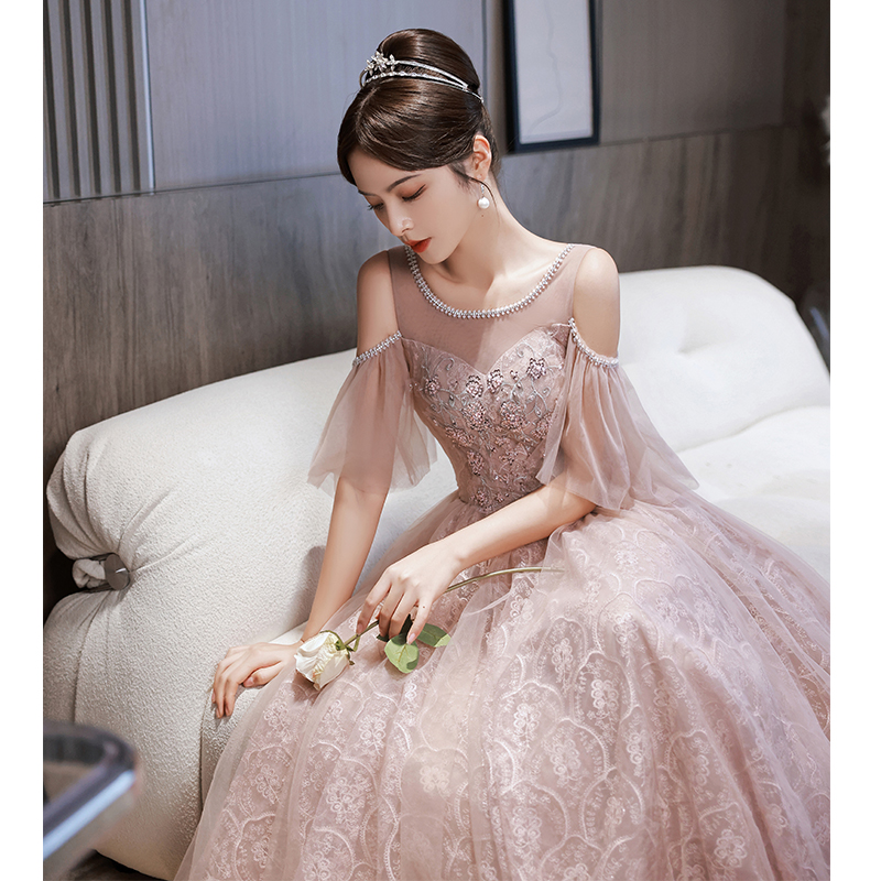 ชุดราตรี ชุดราตรีสวยหรู แบบ ทันสมัย Evening dress