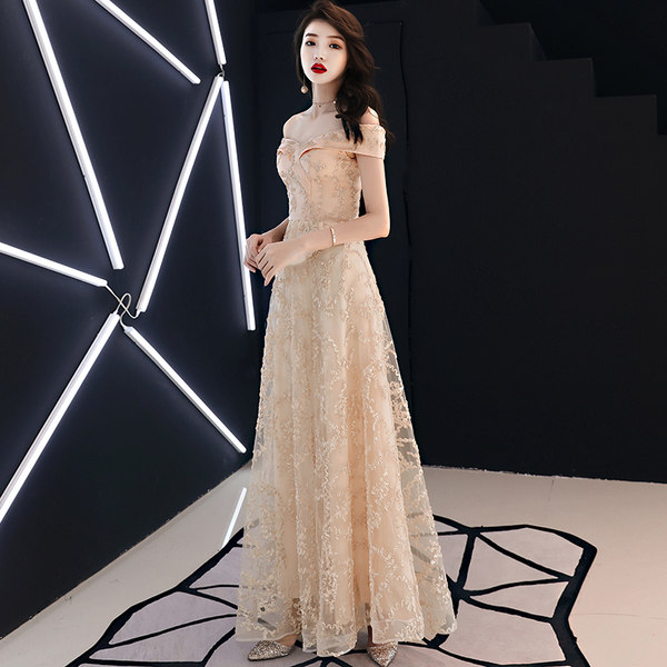 ชุดราตรี ชุดออกงาน ดีไซน์หรู แบรนด์ Angel