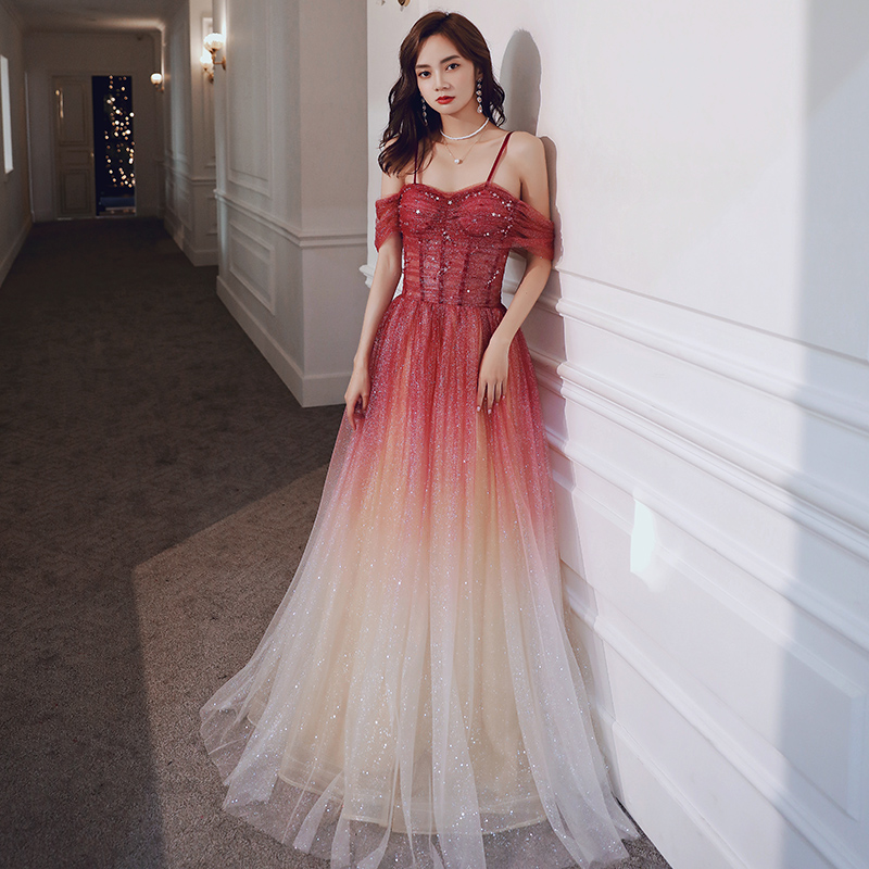 ชุดราตรี ชุดราตรีสวยหรู แบบ ทันสมัย Evening dress