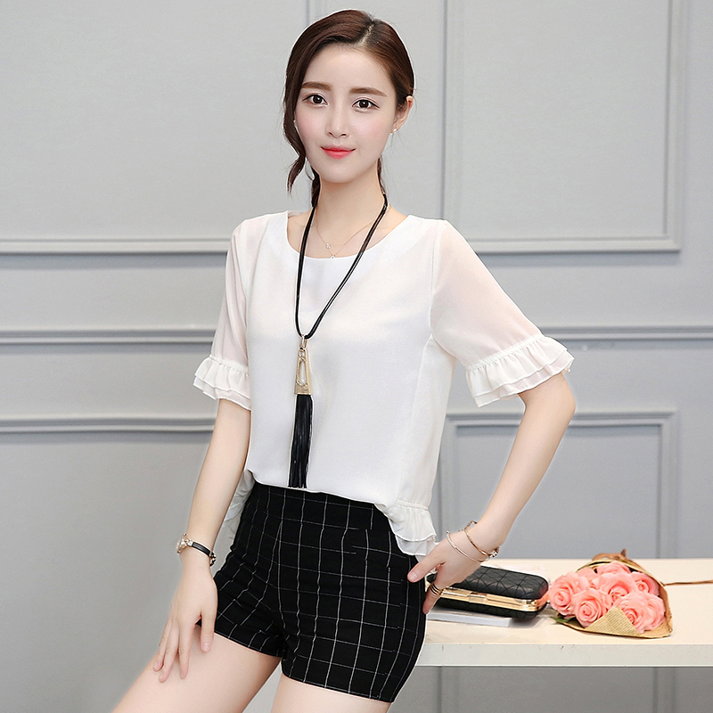 Blouse3711 เสื้อแขนระบายผ้าชีฟองเกรดพรีเมียมเนื้อหนาสวยมีน้ำหนักทิ้งตัวมีซับในอย่างดี งานสวยแมทช์กับกระโปรงหรือกางเกงได้หลายสไตล์ ใส่ทำงานได้ มี 2 สี ขาวครีม, ชมพู