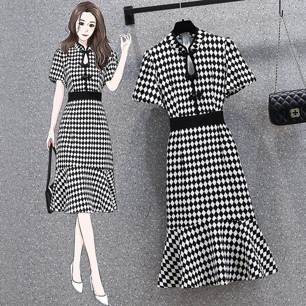 เดรสคนอ้วน เดรสสาวอวบ ชุดเดรสคนอ้วนวัยรุ่น ลายสก็อตเก๋ๆ BY PLUS SIZE Girl
