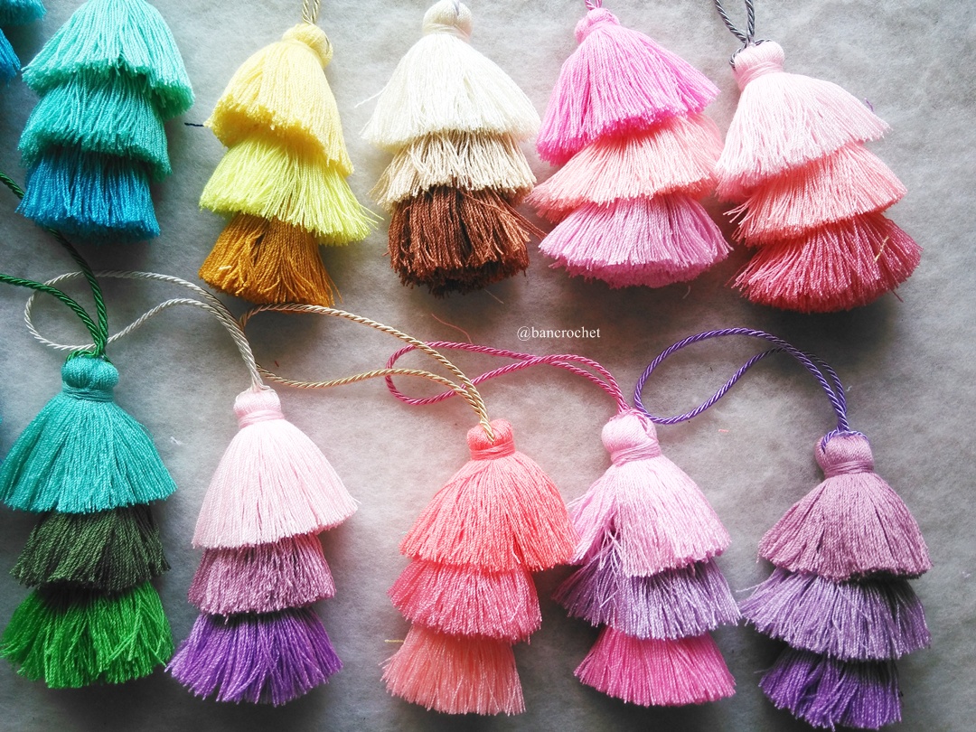 (ราคาส่ง) พวงกญแจพู่แขวนกระเป๋า Tassel keychains หลากสี 5.5-6 นิ้ว