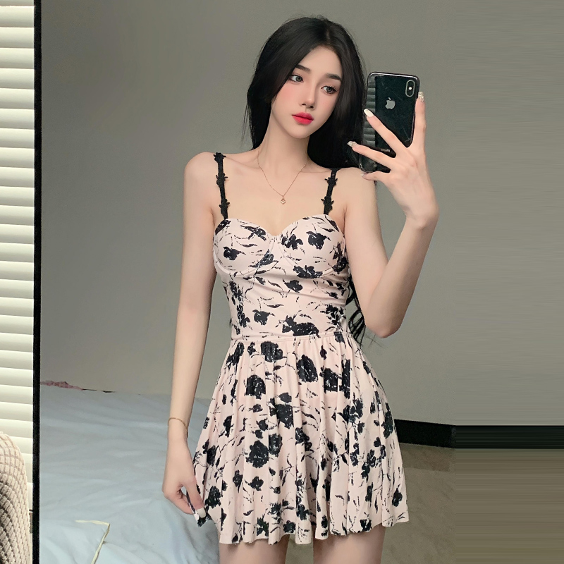 ชุดว่ายน้ำผู้หญิง ชุดว่ายน้ำน่ารัก Bikini ชุดไปทะเล