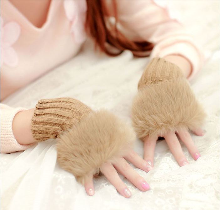 ถุงมือขนเฟอร์ กันหนาว พร้อมส่ง KHAKI