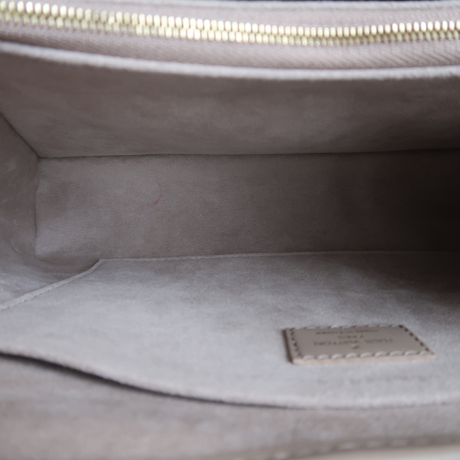 Louis Vuitton Beige Monogram Empreinte Babylone Tote PM (ใบเสร็จไทย 12 วัน)