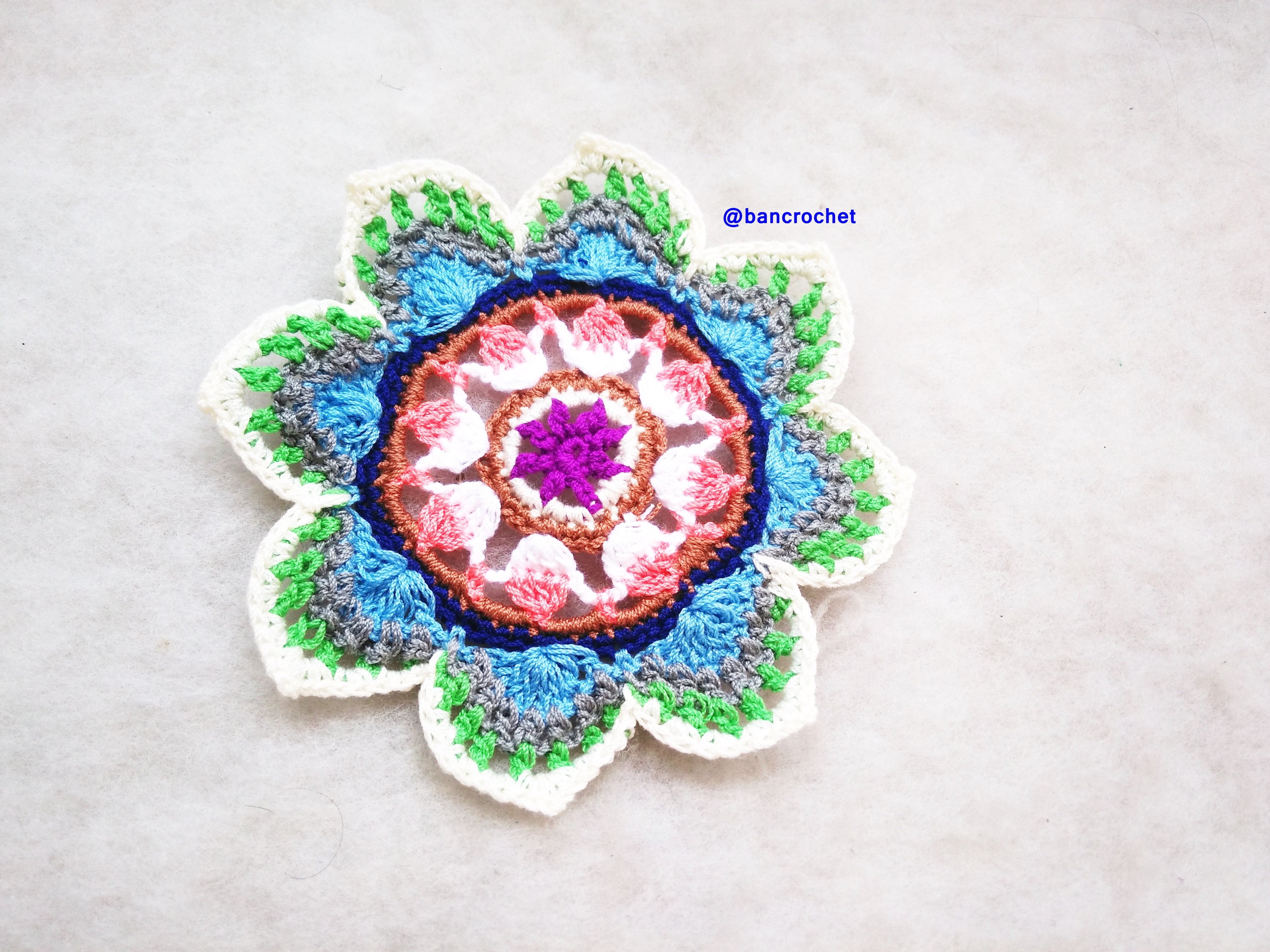 Bancrochet ที่รองแก้วถักโครเชต์ crochet coasters หลากสี 4 นิ้ว