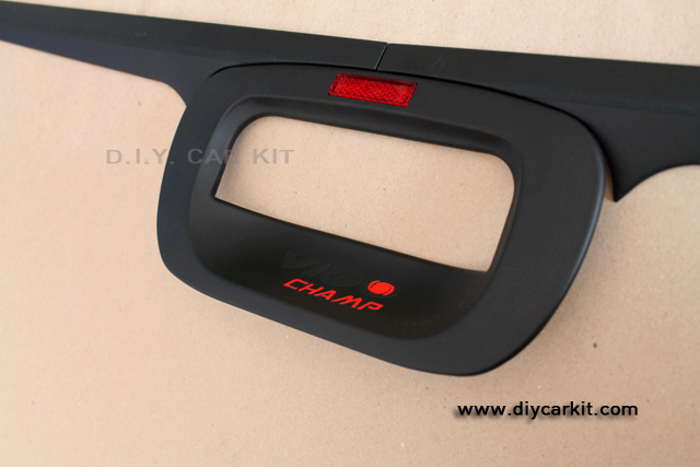 เบ้าเปิดท้ายรถกระบะแบบดาบสีดำด้าน แบบที่ 1 Vigo Champ