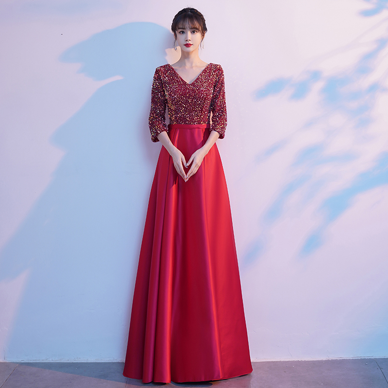 ชุดราตรี ชุดราตรีสวยหรู แบบ ทันสมัย Evening dress