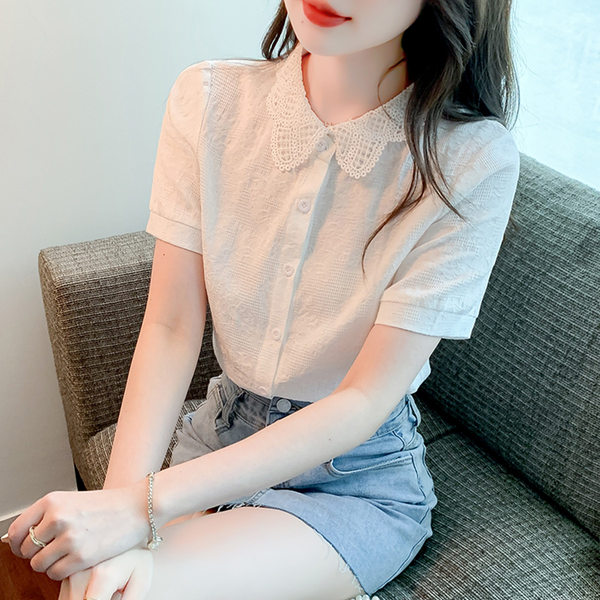 เสื้อลูกไม้ แขนสั้น
