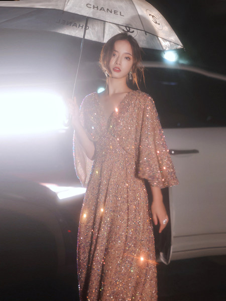 ชุดราตรี ชุดออกงาน ดีไซน์หรู แบรนด์ Angel