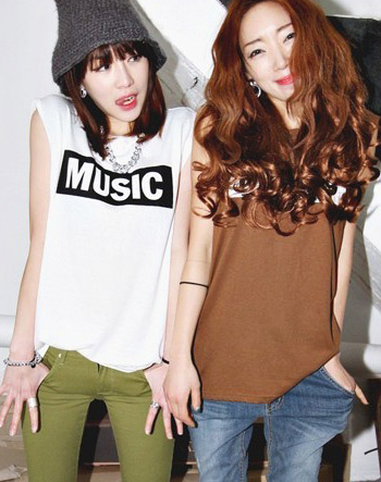 พร้อมส่ง - สีขาว เสื้อยืด ผ้าทิ้งตัว สกรีนลาย MUSIC ขาว