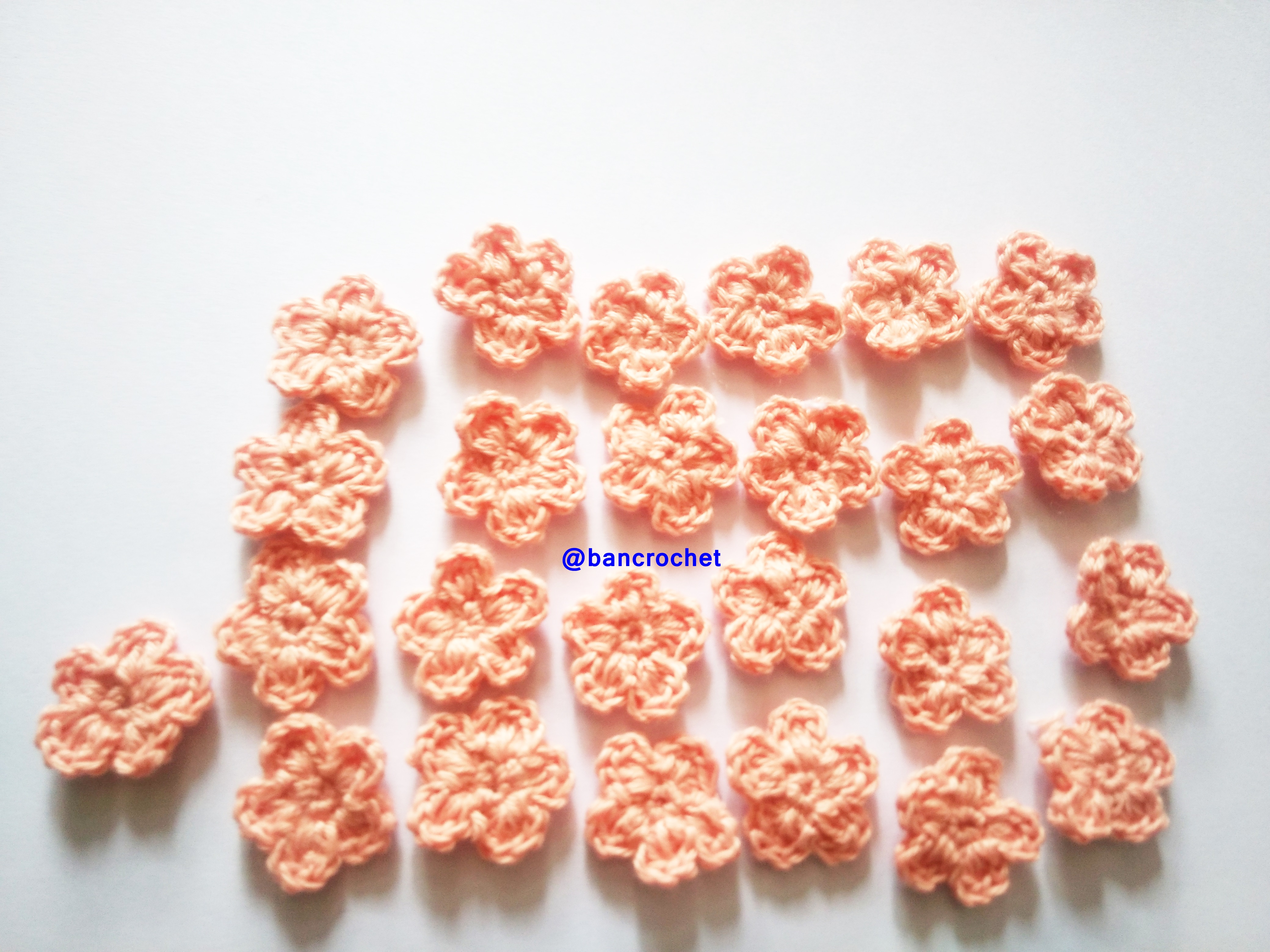 Bancrochet ดอกไม้ถักโครเชต์ crochet flowers โอรส 1.5 cm