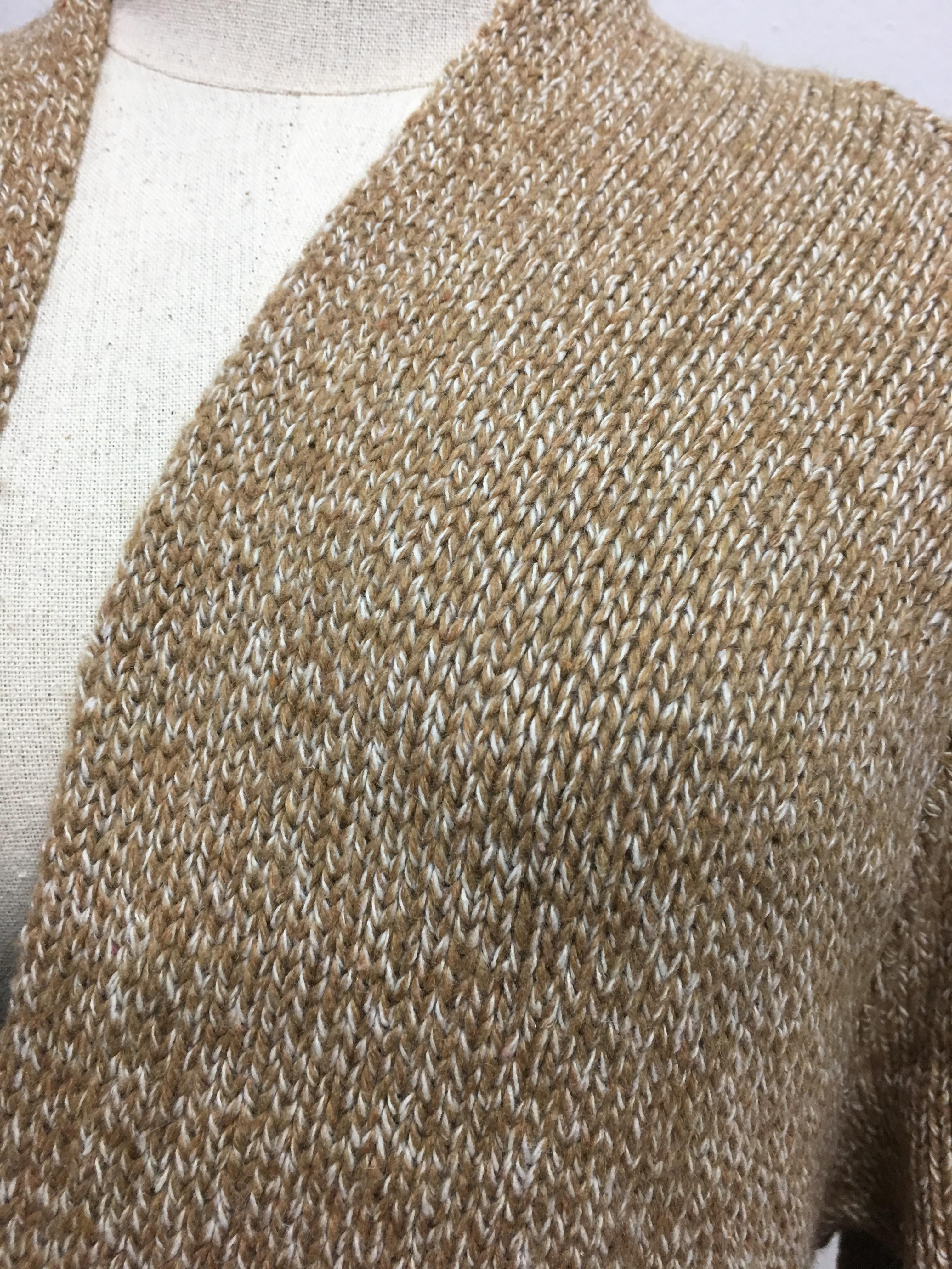 เสื้อคลุมกันหนาว ไหมพรม พร้อมส่ง เรียบหรู