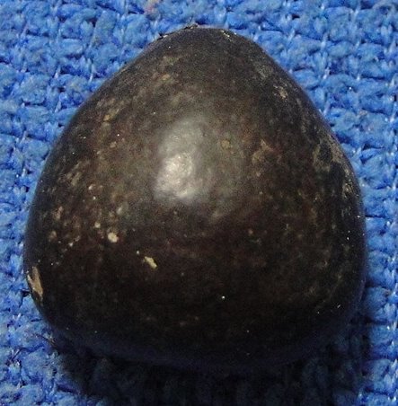 พระปิดตาเนื้อผงจุ่รัก