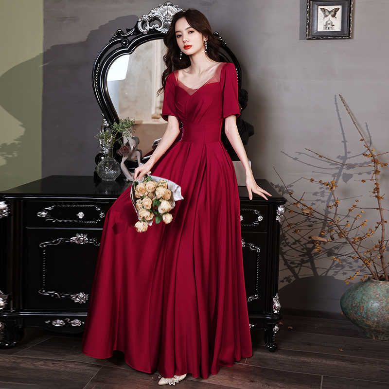 ชุดราตรี ชุดราตรีสวยหรู แบบ ทันสมัย Evening dress