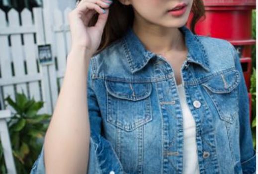 เสื้อยีนส์ ผู้หญิง แจ็คเก็ตยีนส์ แขนสี่ส่วน เสื้อคลุมยีนส์ ใส่กับ เสื้อกล้าม เสื้อยีนส์ คอปก แฟชั่น เก๋ ๆ แบบกระดุม มีกระเป๋า บน 2 ข้าง สียีนส์เข้ม 586263