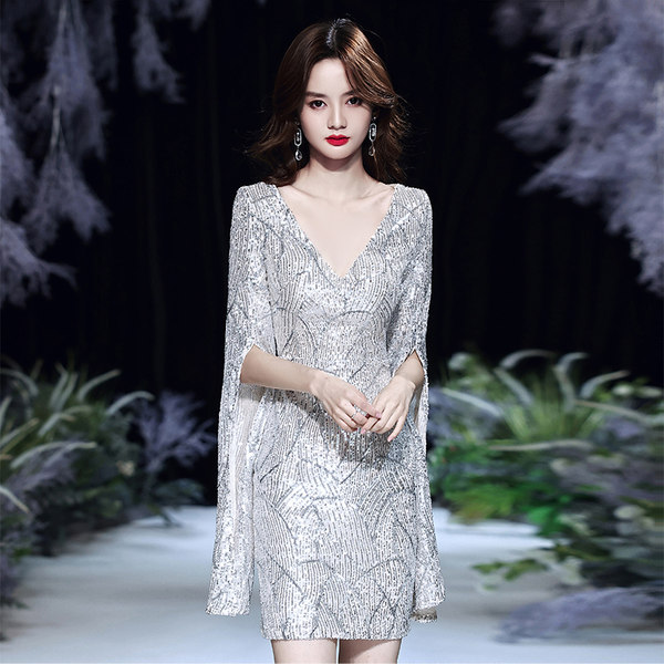 ชุดราตรี ชุดราตรีสวยหรู แบบ ทันสมัย Evening dress