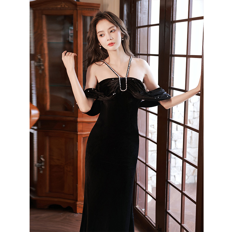 ชุดราตรี ชุดราตรีสวยหรู แบบ ทันสมัย Evening dress