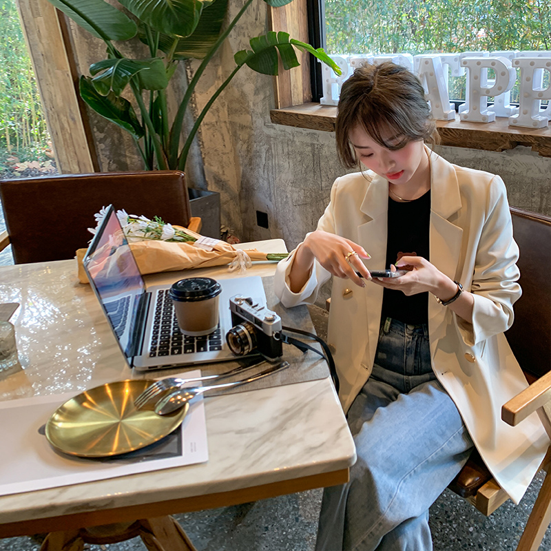 เสื้อโค้ท เสื้อโค้ทกันหนาว เสื้อโค้ทใส่เที่ยวต่างประเทศ ยี่ห้อ: Qianziqian