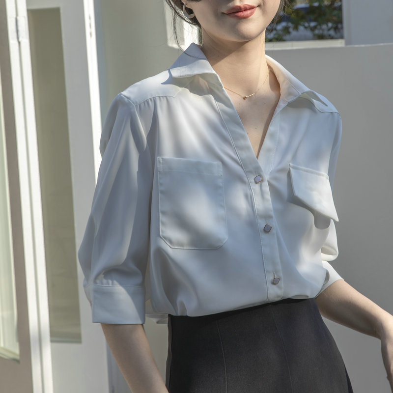 เสื้อเชิ้ตผู้หญิงแขนยาว เสื้อเชิ้ตผู้หญิงใส่ทํางาน 390 บาทต่อชิ้น ฟรีค่าจัดส่ง