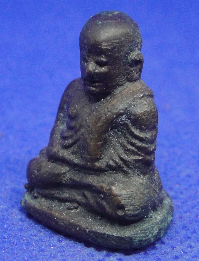 หลวงพ่อเงิน วัดบางคลาน พิมพ์นิยม