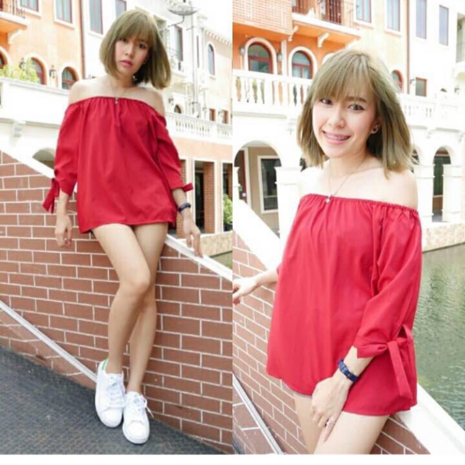 เสื้อแฟชั่น เสื้อเกาะอกโชว์ไหล่ เปิดไหล่