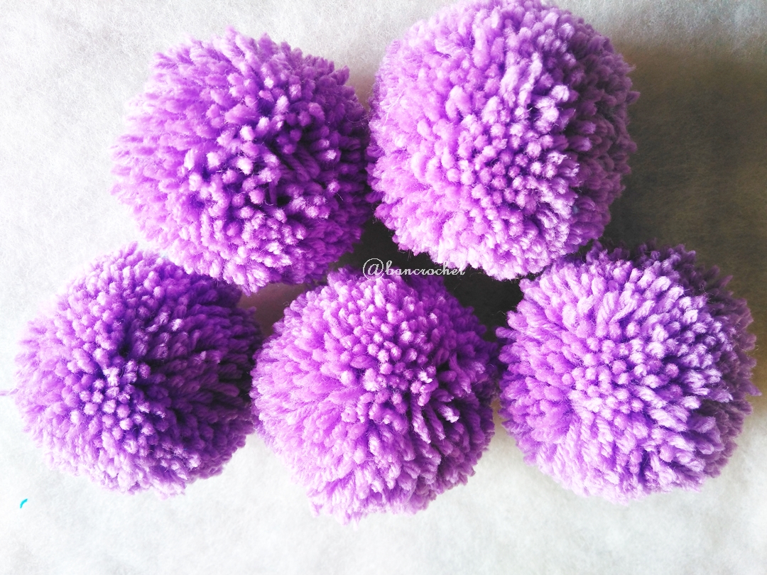 ปอมปอมไหมพรมสีม่วง ขนาด 2 นิ้ว pompoms crochet ม่วงอ่อน 2 นิ้ว
