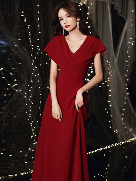 ชุดราตรี ชุดราตรีสวยหรู แบบ ทันสมัย Evening dress