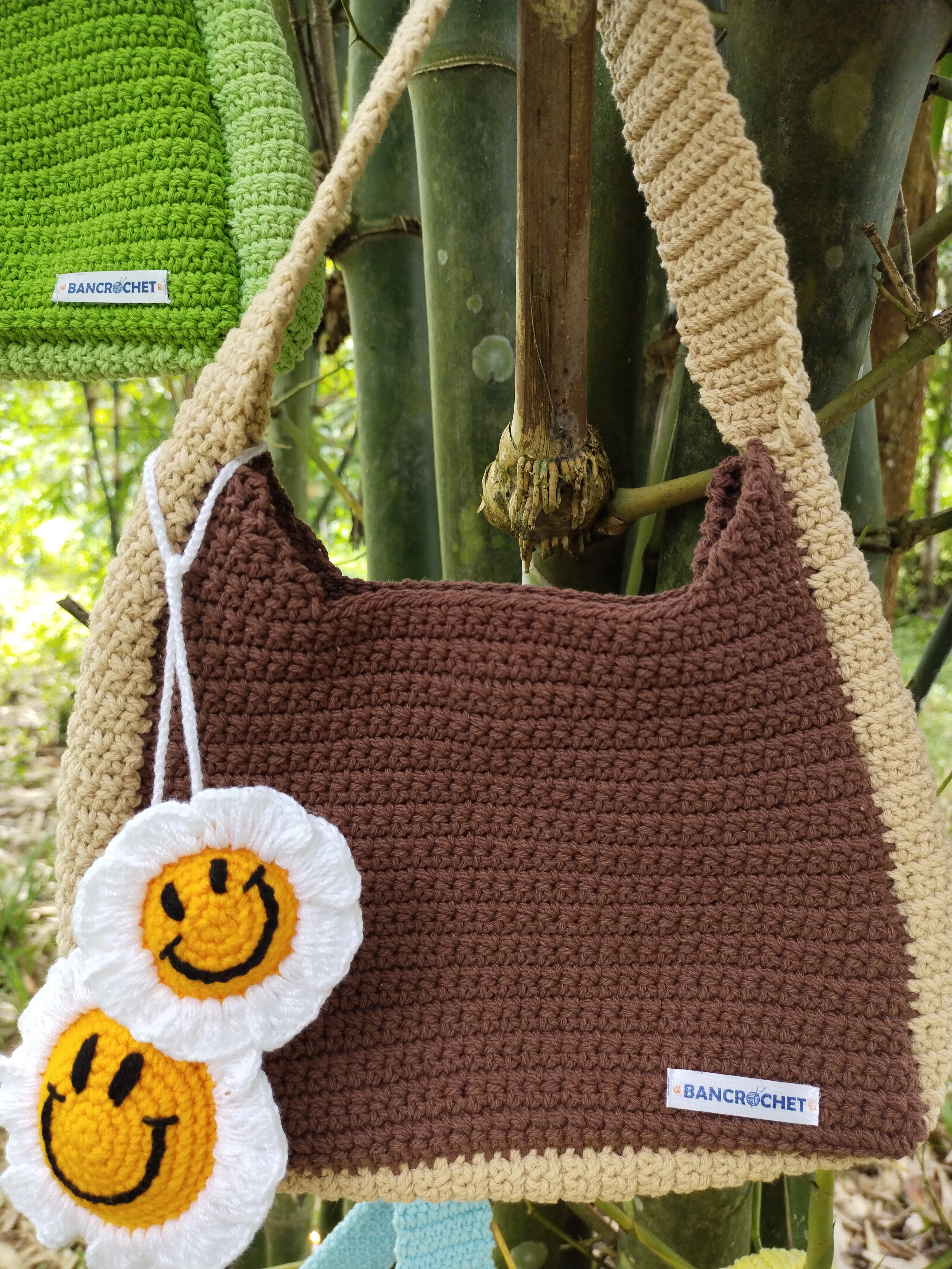 Bancrochet กระเป๋าถักโครเชต์ crochet bag น้ำตาล 8*5.5 สาย 7 inch
