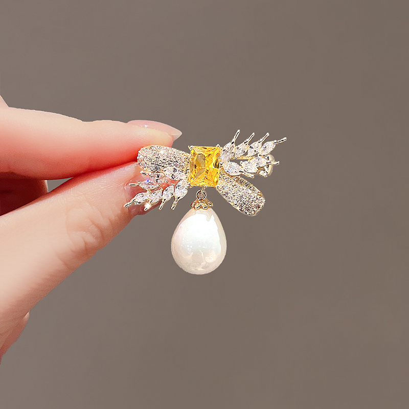 เข็มกลัด เข็มกลัดสวยๆ เข็มกลัดติดเสื้อ Brooch