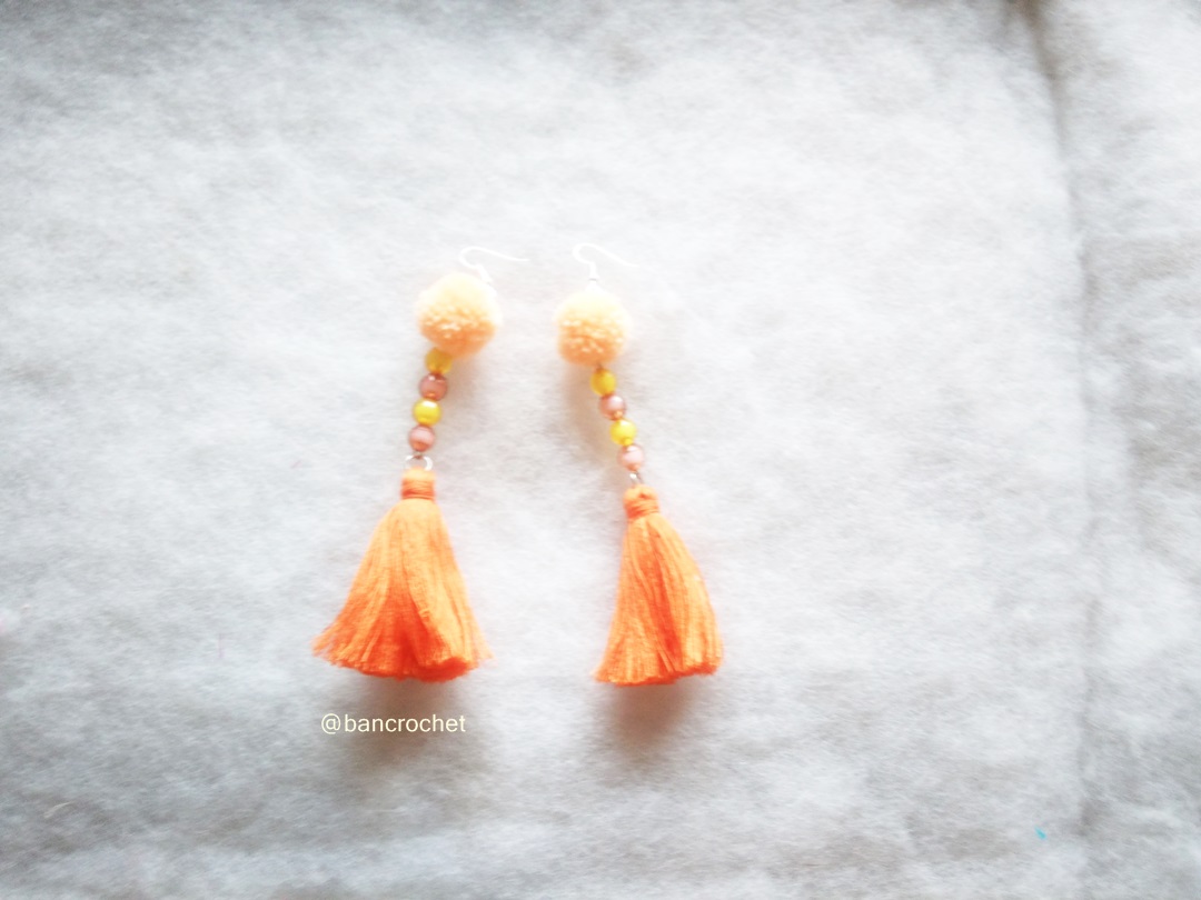 ต่างหูถักโครเชต์ crochet earrings สีส้ม 5 นิ้ว
