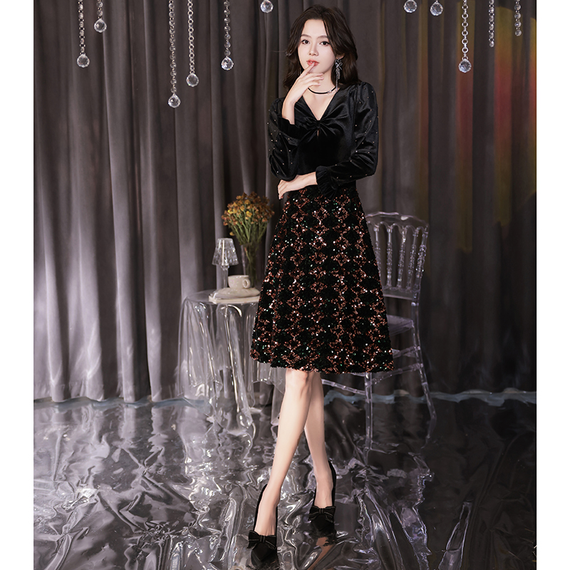 ชุดราตรี ชุดราตรีสวยหรู แบบ ทันสมัย Evening dress