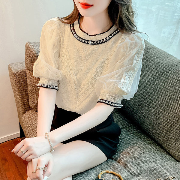 เสื้อลูกไม้ แขนสั้น