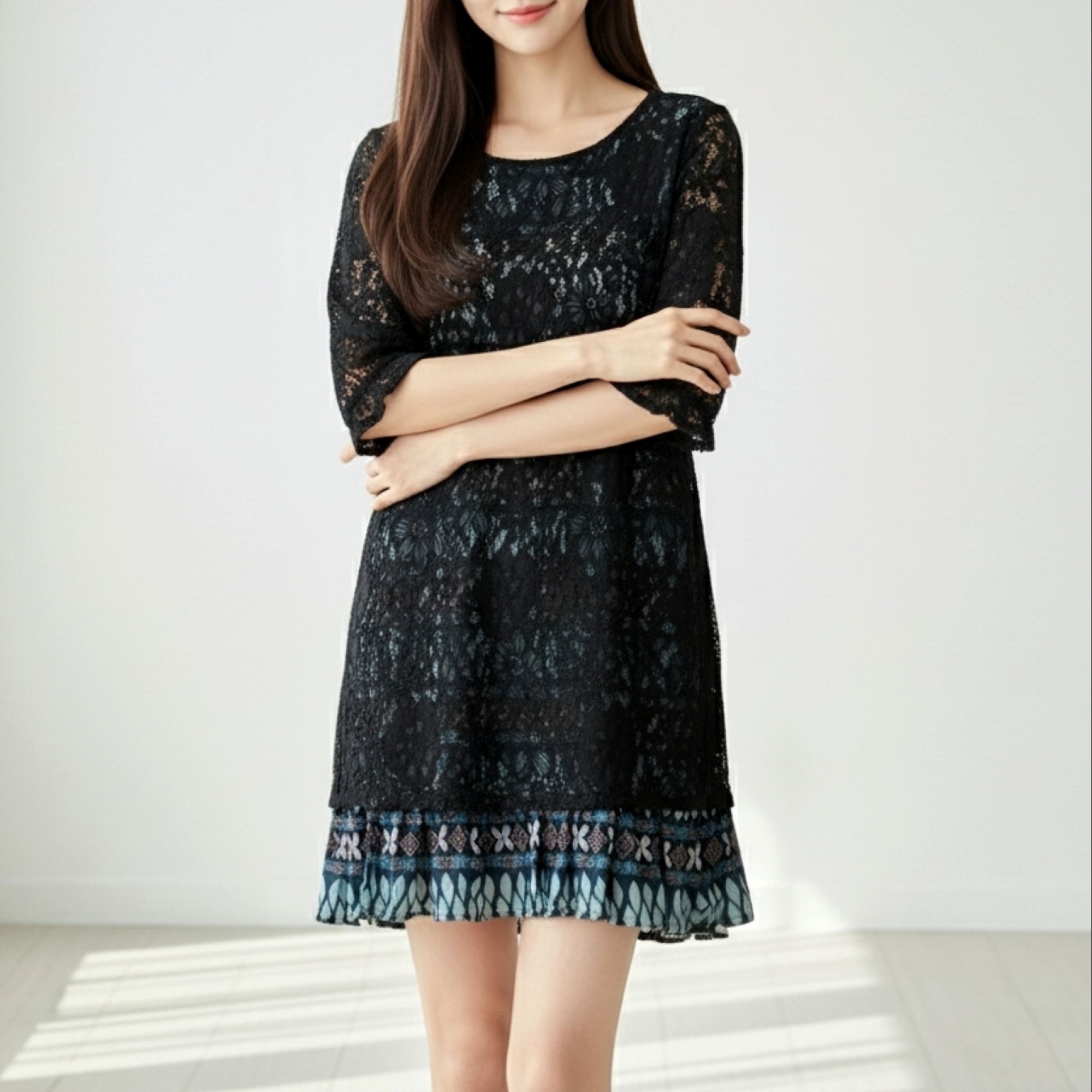 Dress3932 เดรสลูกไม้สีดำเนื้อนุ่มคลุมทับผ้าเนื้อดีลายกราฟฟิค แต่งชายระบาย แขนยาวสี่ส่วนชายระบาย งานสวย ใส่ง่าย น่ารักมาก