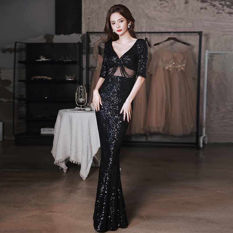 ชุดราตรี ชุดราตรีสวยหรู แบบ ทันสมัย Evening dress