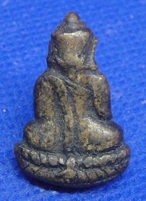 หลวงพ่อเพชร วัดท่าหลวง