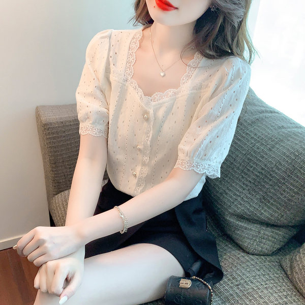 เสื้อลูกไม้ แขนสั้น