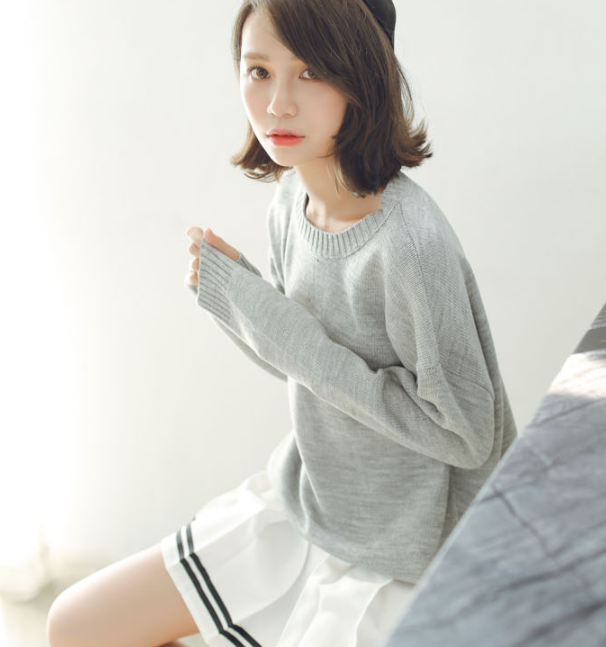 Sweater เสื้อสเวทเตอร์แขนยาว สีเทา ทรงสวย จะใส่เดี่ยวไหรือใส่โค้ทคลุมก็เริ่ด