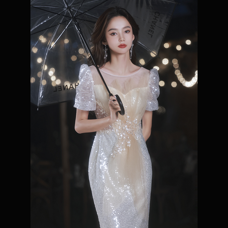 ชุดราตรี ชุดราตรีสวยหรู แบบ ทันสมัย Evening dress