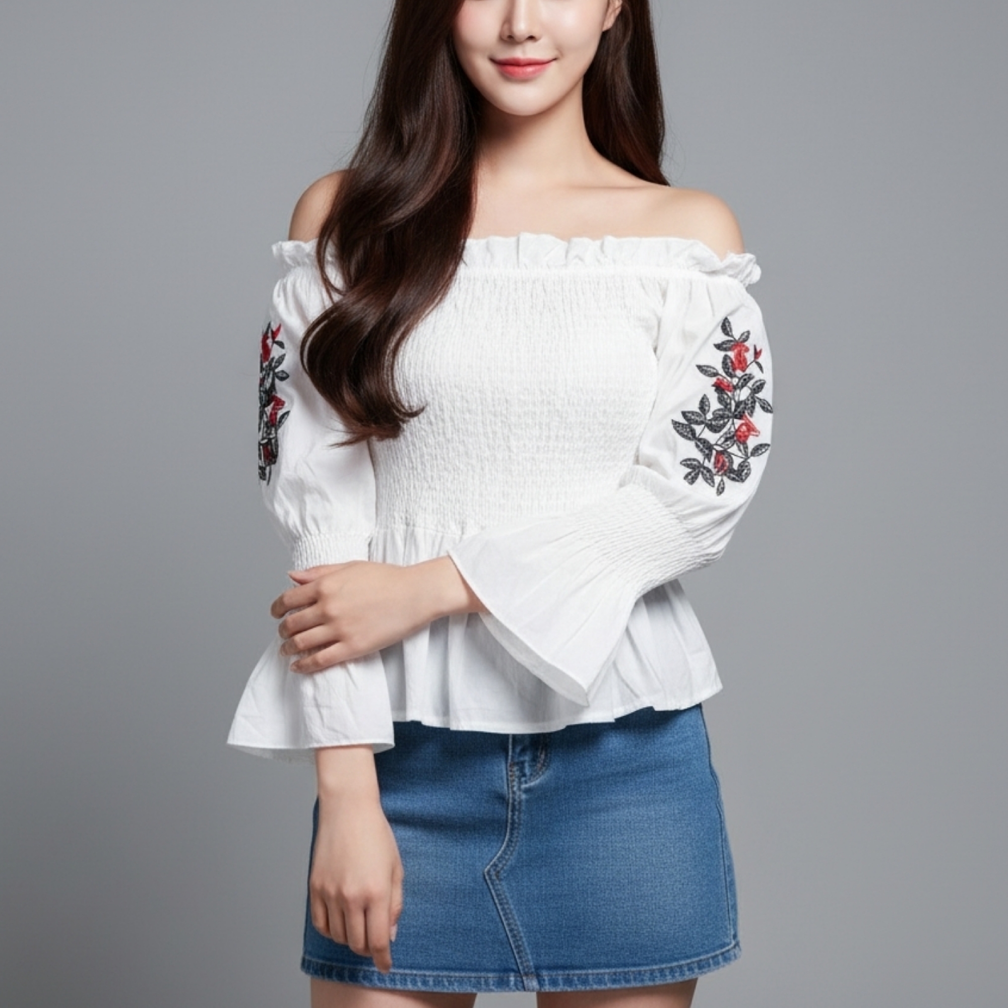 🌷 Blouse3973 เสื้อเปิดไหล่สีขาวสม็อครอบตัว ผ้าคอตตอนเนื้อดีนุ่มใส่สบาย ลายปักดอกไม้ละเอียดละเมียดตา ดีไซน์หวานละมุนแต่ดูแพง แมทช์ได้หลายลุคทุกโอกาส