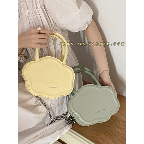 กระเป๋าสะพายข้างผู้หญิง กระเป๋าสะพายสไตล์เกาหลี By Japanese フェンディ authentic bag