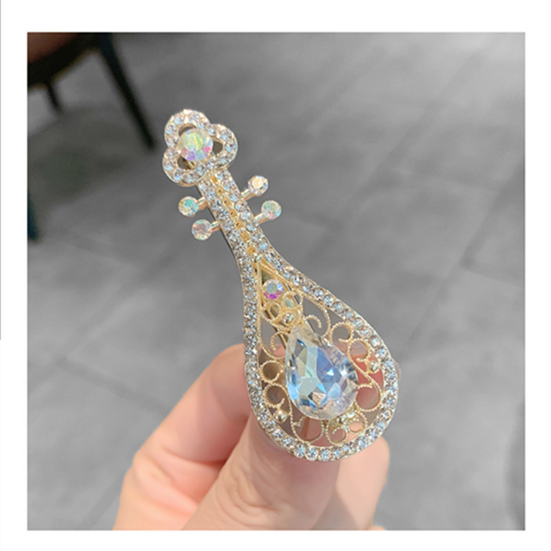 เข็มกลัด เข็มกลัดสวยๆ เข็มกลัดติดเสื้อ Brooch
