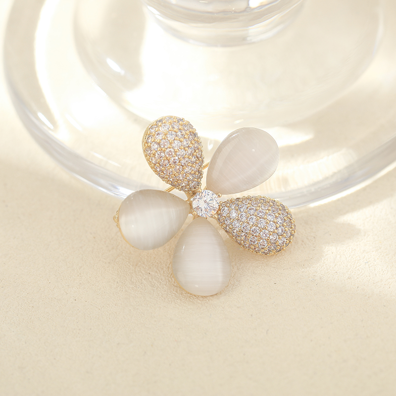 เข็มกลัด เข็มกลัดสวยๆ เข็มกลัดติดเสื้อ Brooch