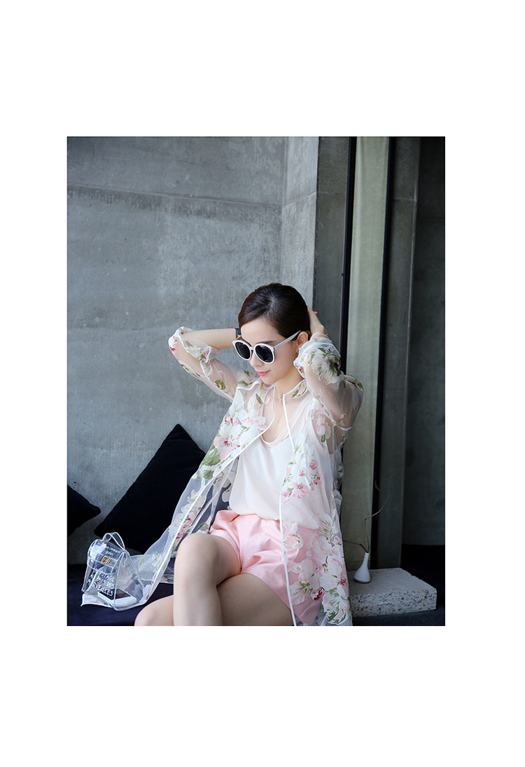 เสื้อคลุม ผ้าแก้ว พร้อมส่ง ลายดอกไม้หวานๆ แบบเก๋ไก๋ไม่เหมือนใคร