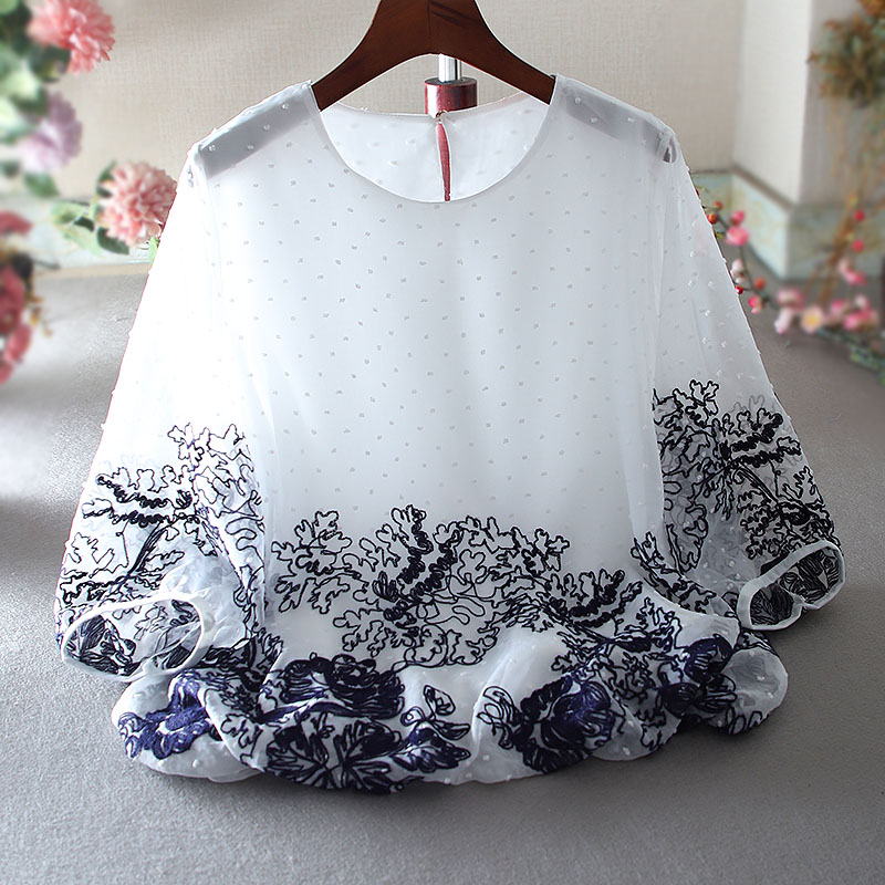เสื้อลินิน เสื้อผ้าฝ้ายลินิน เสื้อเชิ้ตผ้าลินิน ปักลายสวยๆด้วยด้าย สไตล์VINTAGE